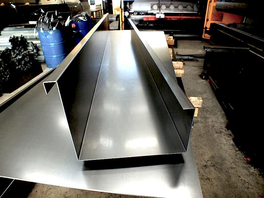 Endüstriyel Yağmur Oluğu